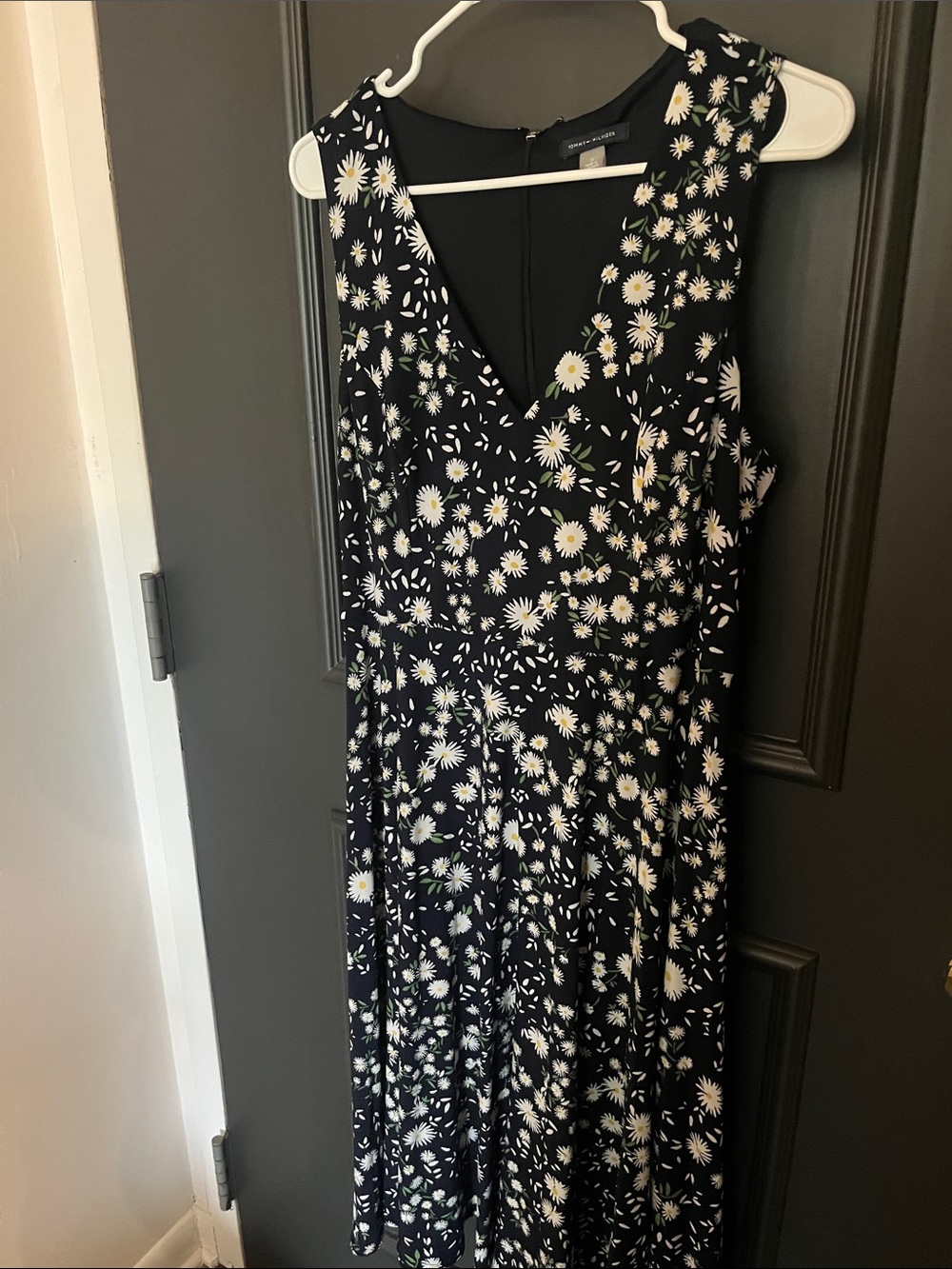 Tommy Hilfiger Black Daisy-Print V-Neck Midi Dress